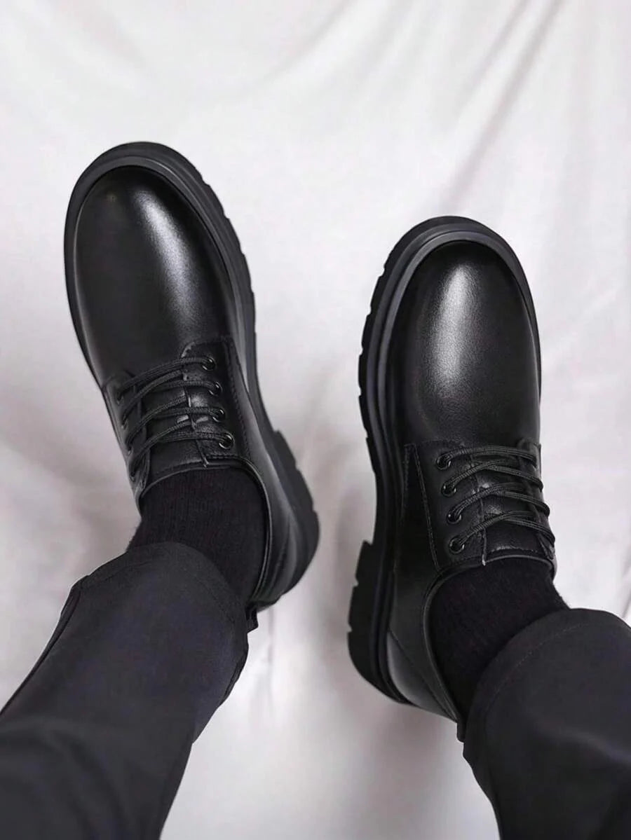Scarpe derby uomo con lacci