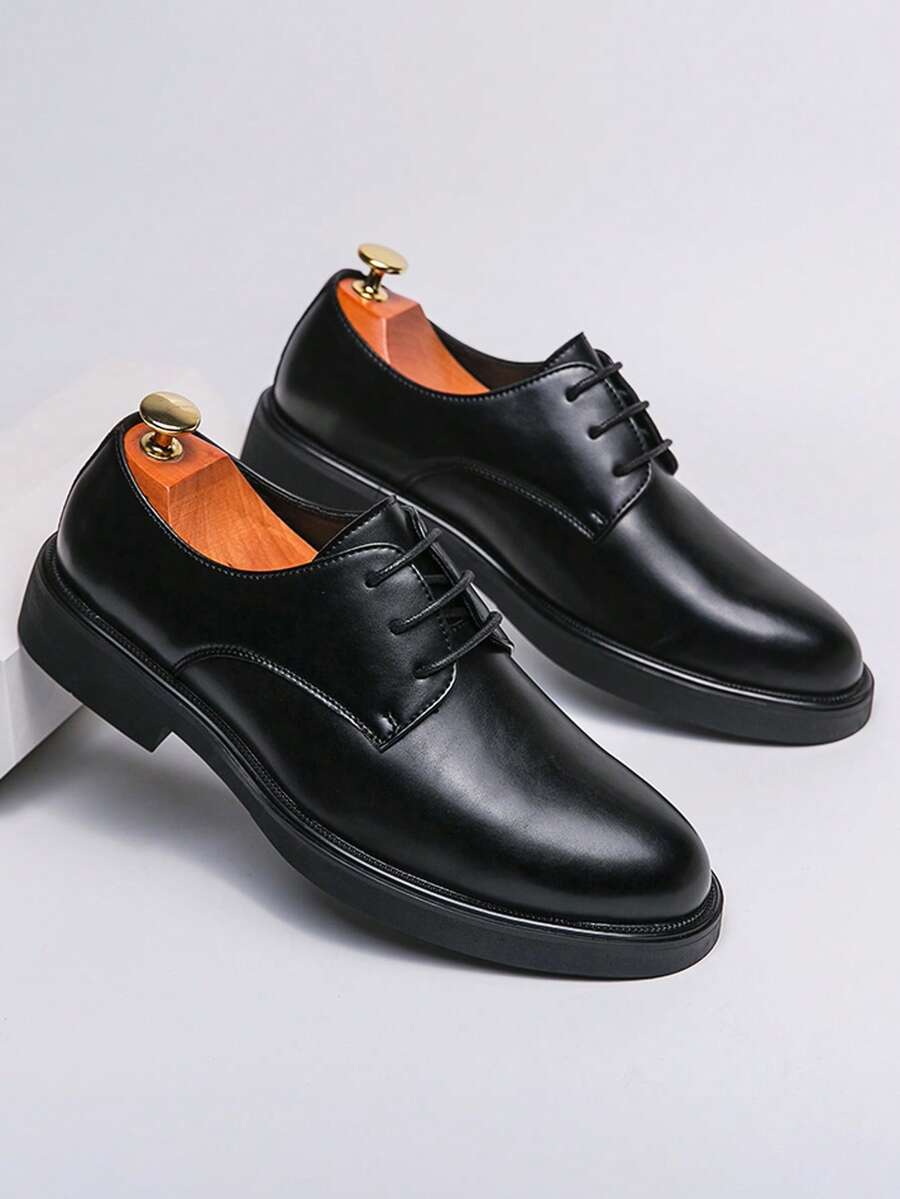 Scarpe derby uomo con punta arrotondata